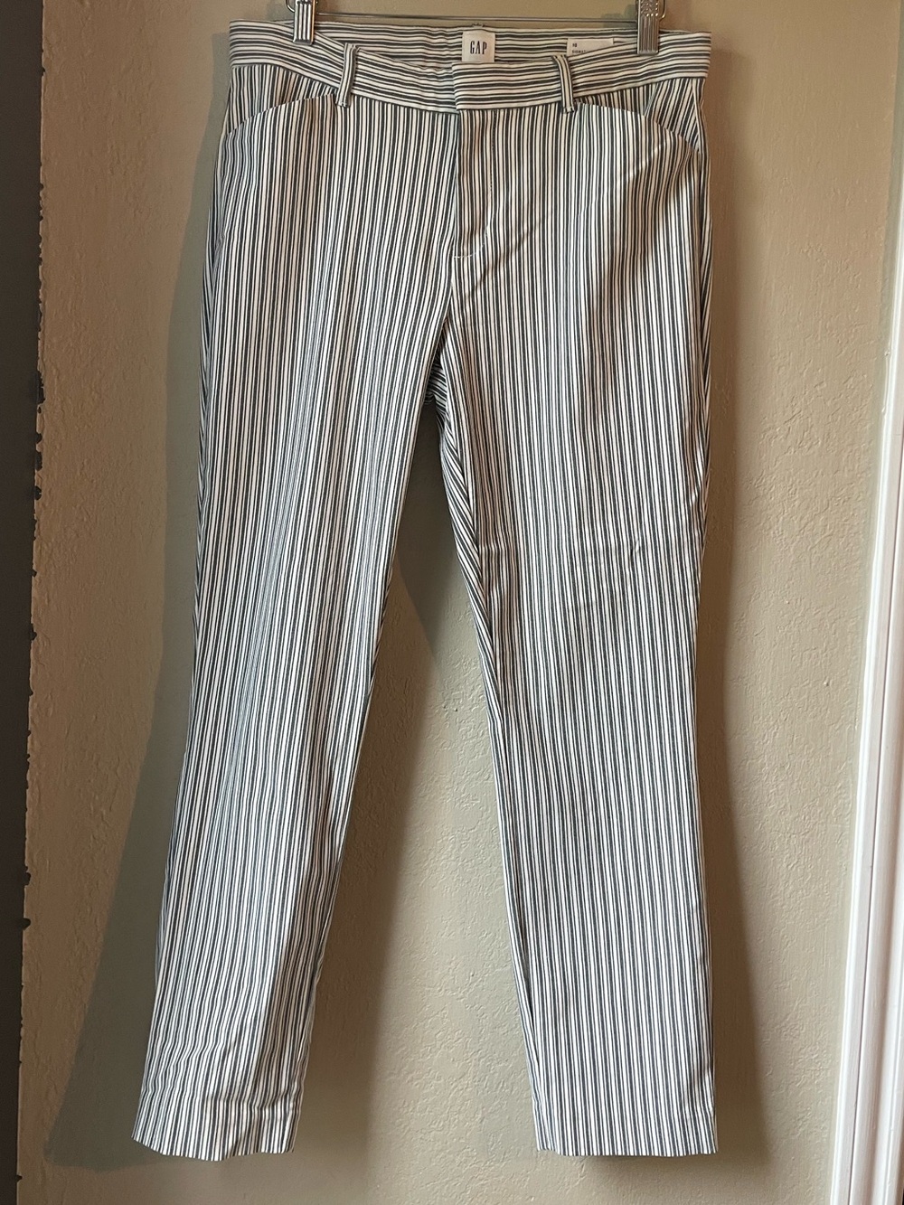 Gap Signature Skinny Ankle Pants In Blue White Striped Pattern Size 10